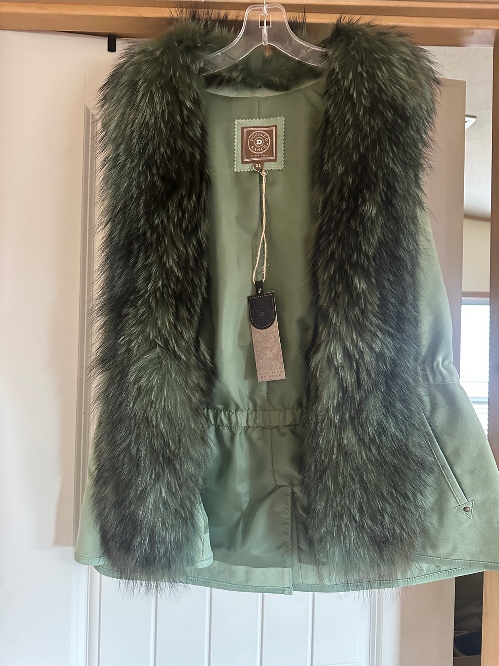 Double D Ranch Forest Green Suede Hondo Vest with Plush Fur Collar - Picture 5 of 7